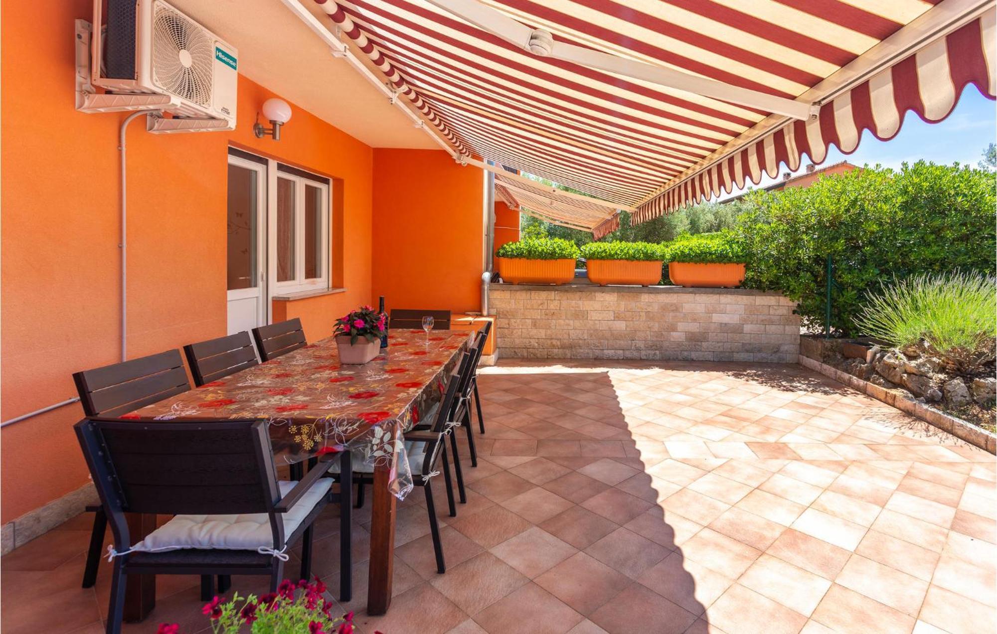 Nice Home In Risika With House Sea View 外观 照片