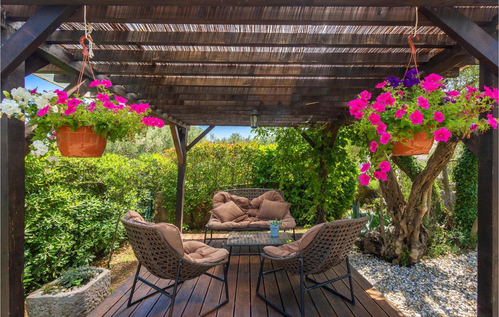 Nice Home In Risika With House Sea View 外观 照片
