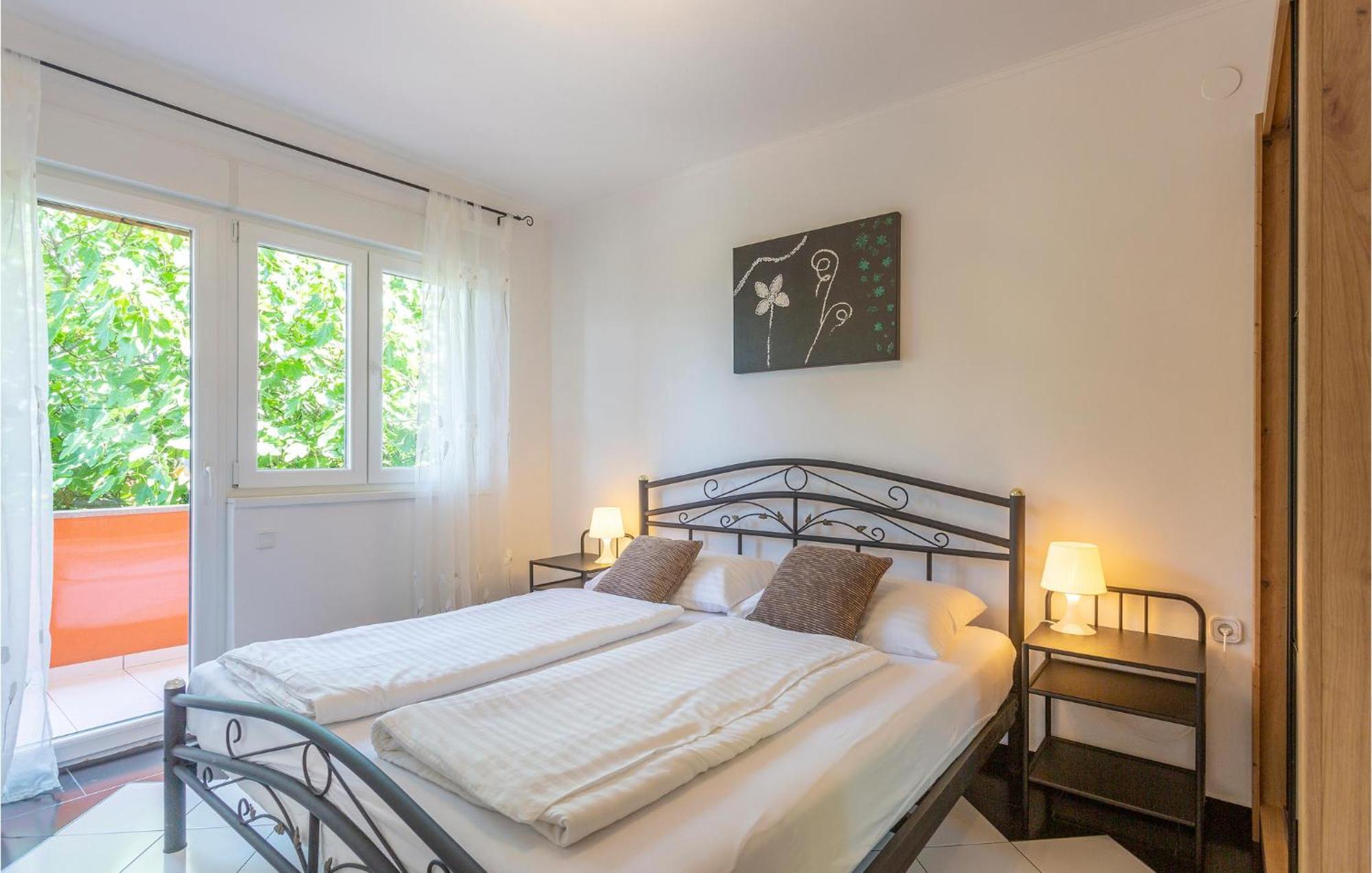 Nice Home In Risika With House Sea View 外观 照片